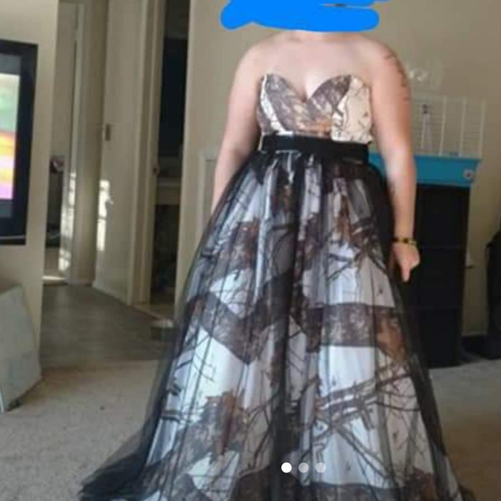 Mossy Oak White Camo Dress